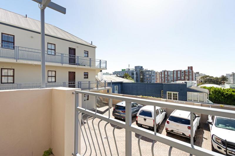 To Let 2 Bedroom Property for Rent in Sea Point Western Cape